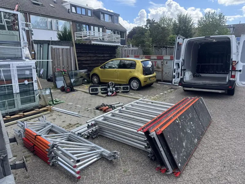 Brede rolsteiger huren